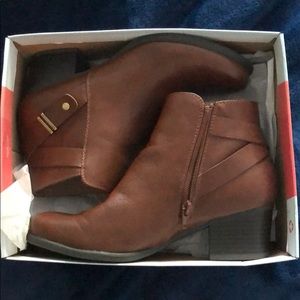 SOUL Naturalizer Brown Booties